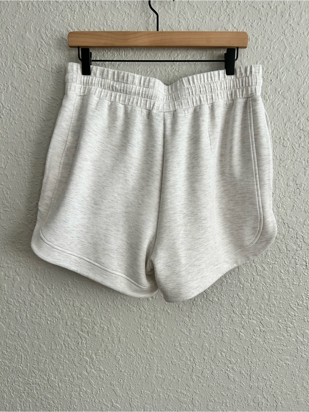 Varley Ollie High-Rise Short 3.5'' - Picture 7 of 10